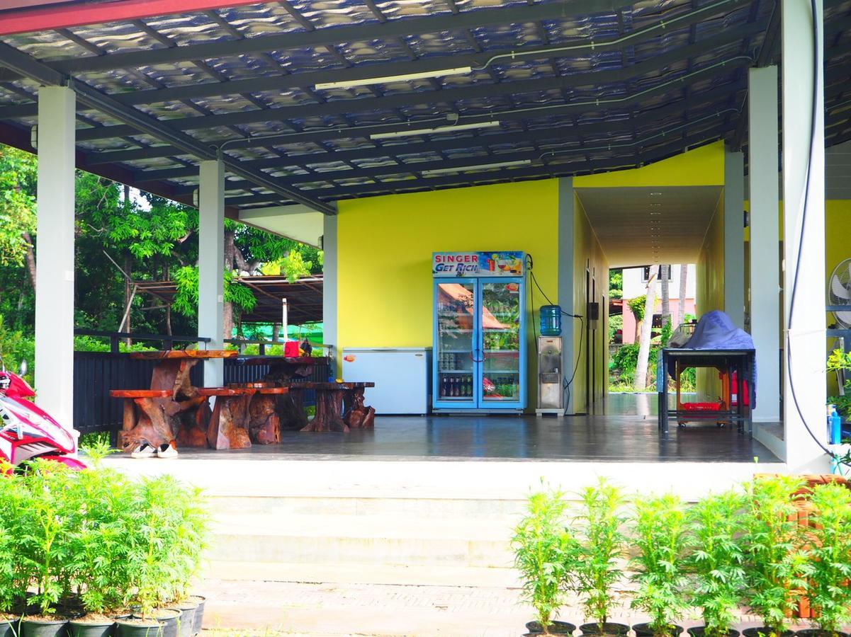 Hotel Bansuansiriwat Ban Tak Exteriér fotografie